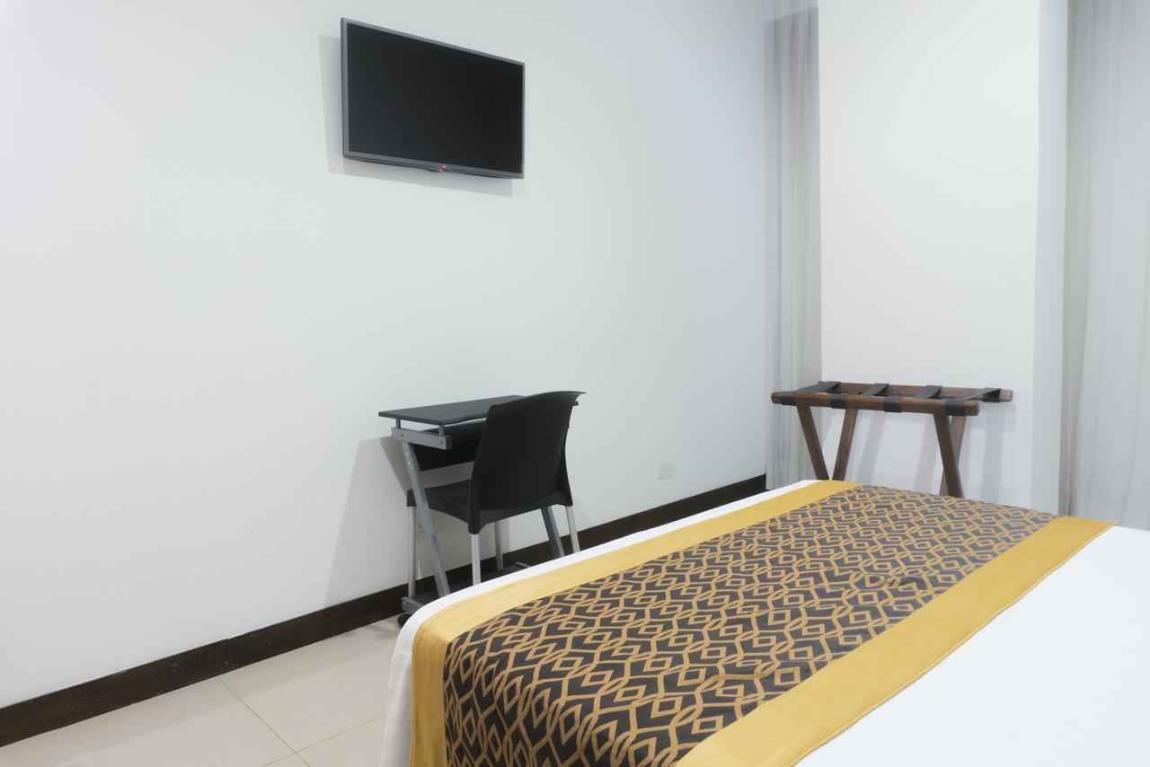 Cinco 4* Monteria
